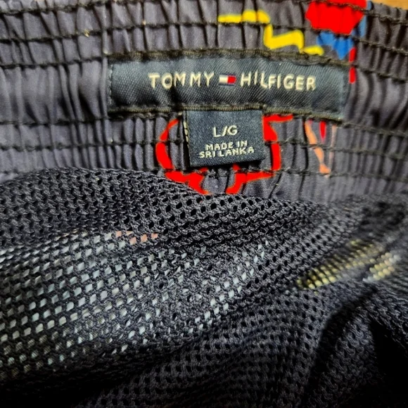 Tommy Hilfiger Shorts /Swim Trunks - Picture 5 of 5